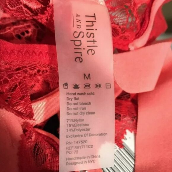 Thistle and Spire Kane Garter Belt W/ Detachable Choker Chili Red/Pink M NWT - Picture 3 of 5